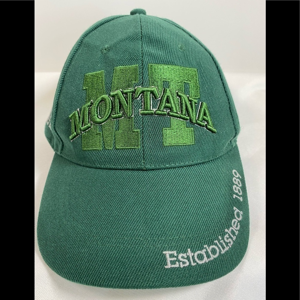🌿MT Montana green hat One Size